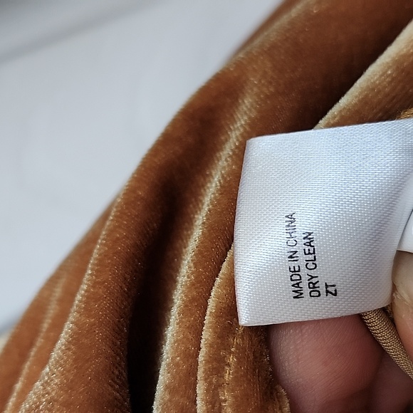 Gianni Bini Gold Velvet Long-sleeve Wrap Dress, Size S - Picture 6 of 6